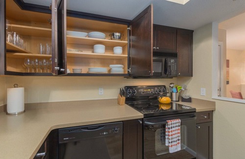 Villa Antigua Condo | LUXURY 2br/2baRemodel in the HEART of Scottsdale! HEATED POOL, GYM, TENNIS COURT