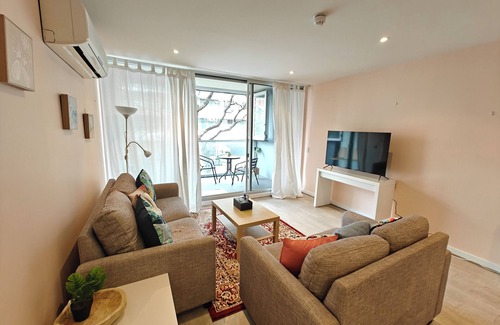 Adelaide Central Business District Apartment | Luxury 2BR apartment in the heart of CBD