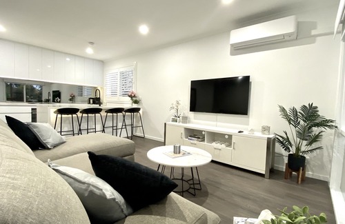 Templestowe Apartment | *Luxury 2BR APT - Pool/Sauna/Wifi/Shops