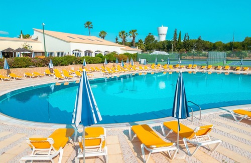Portimao Apartment | Luxury 2BR Apt w/Pools & BBQ – Portimão/Alvor