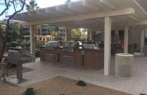 Terra Lago Condo | Luxury 2BR Condo for Music Fests