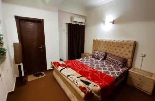E-11 Sector Apartment | Luxury 2BR Family Apt/Wi-Fi/Netflix