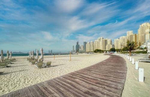 Dubai Marina Apartment | Luxury 2BR in Address Beach Resort JBR