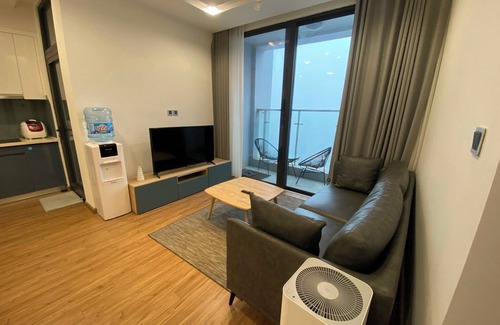 Ngoc Khanh Apartment | Luxury 2BR Metropolis – Prime Location, Best Price!