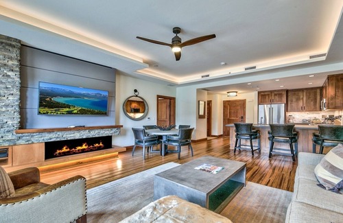 South Lake Tahoe Condo | Luxury 2Br Residence steps from Heavenly Village & Gondola by RedAwning