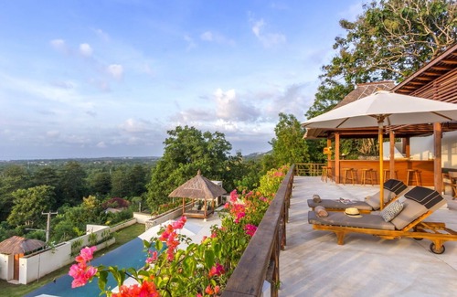 Pecatu Villa | Luxury 2BR Villa W/MAGNFICENT Ocean Views, Uluwatu - 2Min Drive To The Beach!