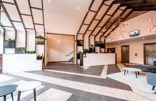 Abbotsford Apartment | Luxury 2BR Yarra River Views WIFI-Netflix-Pool-Gym