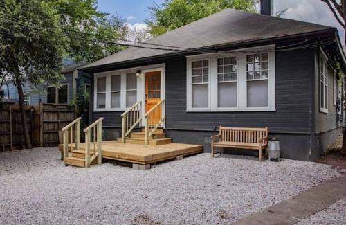North University House | Luxury 3/2 Home Only Blocks From UT Campus