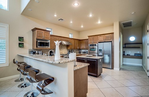 Green Valley Ranch House | Luxury 3 Bed/3.5 bath Residence with Sparkling Heated Pool