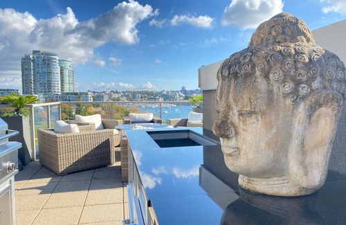 Downtown Vancouver Villa | Luxury 3-Bed Ocean View Penthouse – Yaletown, Vancouver (3-Month Min, Pets OK)