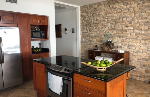 Jaco Condo | Luxury 3 bedroom/3.5 bath condo on the beach in the heart of Jaco