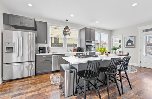 Italian Village House | Luxury 3 Bedroom Home in Short North