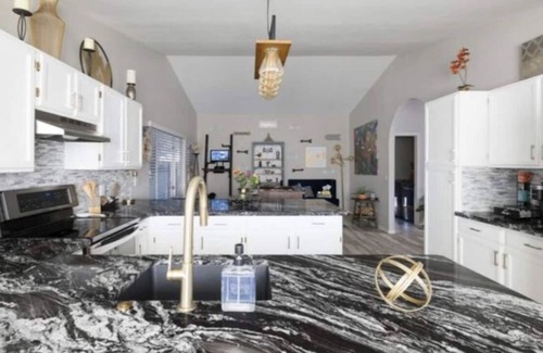 Glendale House | Luxury 3-Bedroom Home with Pool Near Stadium-Perfect for Game Weekends