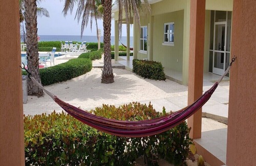 North Side House | Luxury 3bd Beach View, # 2 Peach, Stunning Views