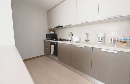 Tumba Vieja Condo | Luxury 3BR Cityview apt, parking and balcony