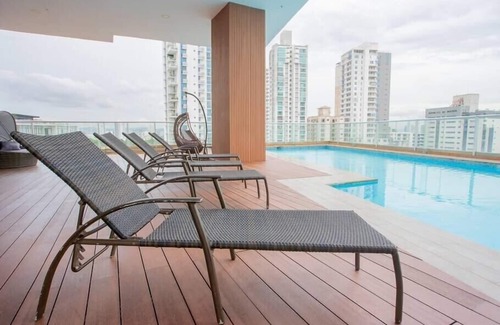 Tumba Vieja Condo | Luxury 3BR Cityview apt, parking and balcony