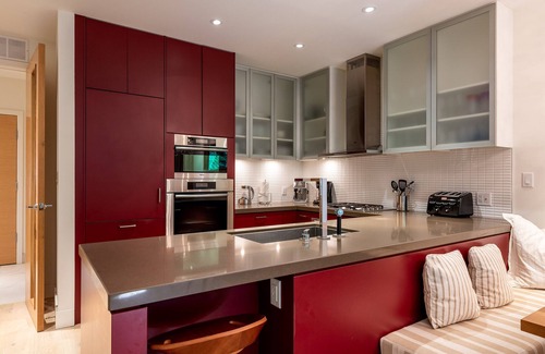 Blackcomb House | Luxury 3BR Escape | Hot Tub | Garage | Close to Lost Lake & Trails | Managed by Aloha Whistler