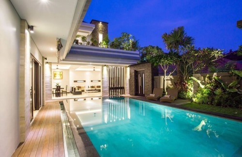 Taman Griya Villa | Luxury 3BR villa with private pool near Uluwatu Bingin surfing beach Jimbaran.