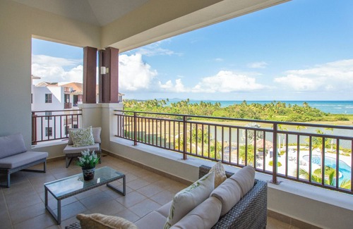 Candelero Abajo Apartment | Luxury 4 Bedroom PH at Solarea Beach Resort