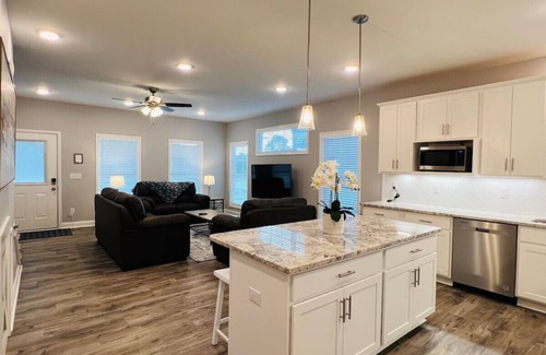 Augusta House | Luxury 4B/4.5b Home, EV Charger, deck by MCG #11