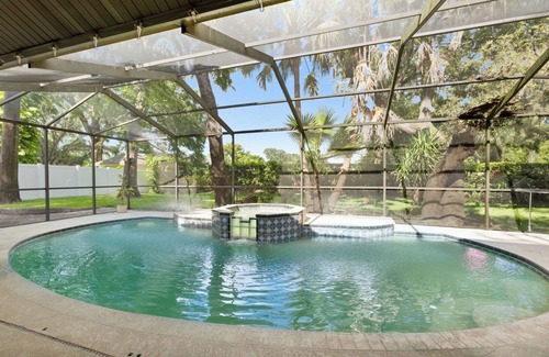East County Civic Group House | Luxury 4BR/3BA Home with Pool – Ideal for Executives & Travelers