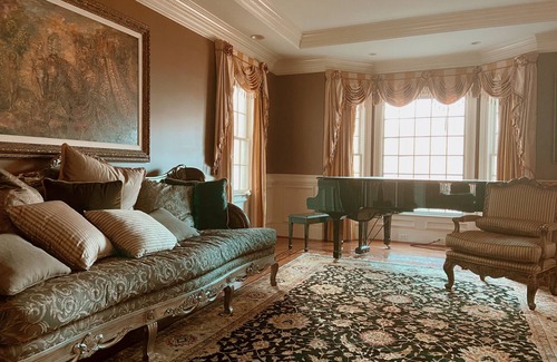 Martinez House | Luxury 4BR House. Only 5.4 miles from Augusta National Golf Club.