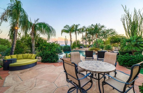North Scottsdale House | LUXURY 5 acre Property Heated Pool ~ See our Reviews!