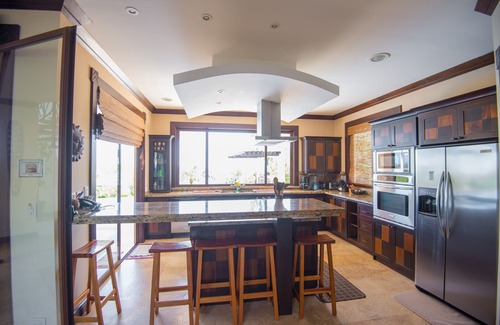 Samara Villa | Luxury 5 bdrm house, w 40-foot pool, 10 minute walk to beach