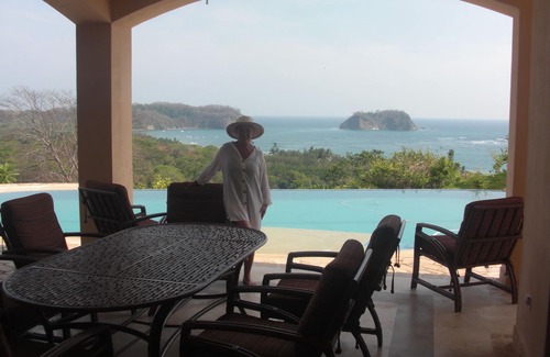 Samara Villa | Luxury 5 bdrm house, w 40-foot pool, 10 minute walk to beach