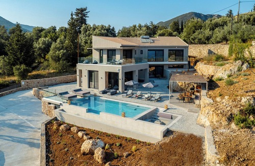 Poros Villa | Luxury 5 Bedrooms New Build Sea View Villa With Stuning Modern Design