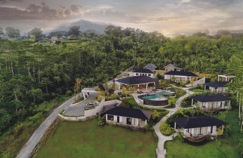 Wanagiri Villa | Luxury 5BR Mountain Villa, Bedugul! 8Min Drive To Tamblingan Lake! W/Swim Pool!