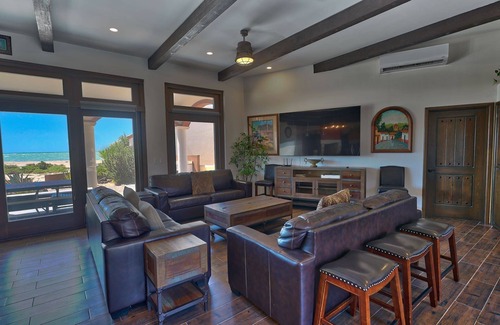 Laguna Shores House | Luxury 6 Bed Beachfront Home in Laguna Shores Pool, Pickleball, Kayaks, Spa
