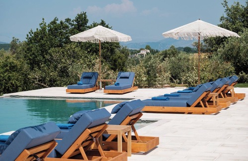 Petaleia Villa | Luxury 6 bedroom Villa with pool, Northeast Corfu, sleeps 12