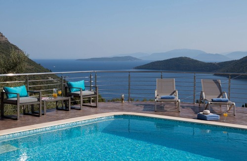 Mikros Gialos Villa | Luxury 6 bedroom villa with stunning views of the Ionian sea in Mikros Gialos
