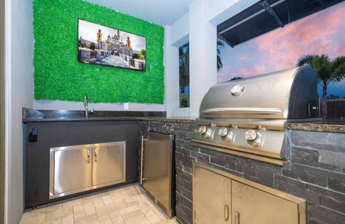 Reunion House | Luxury 6BR/5.5BA Villa Near Disney – Private Pool, Game Room & Family Retreat