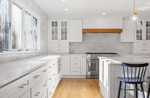 Falmouth House | Luxury 7BR Retreat with Pond & Ocean Views, Steps from Beach & Downtown Falmouth
