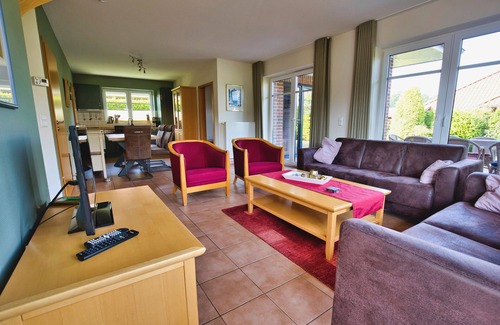 Haren House | Luxury 8 person holiday home with 4 bedrooms and 2 bathrooms in Haren Ems