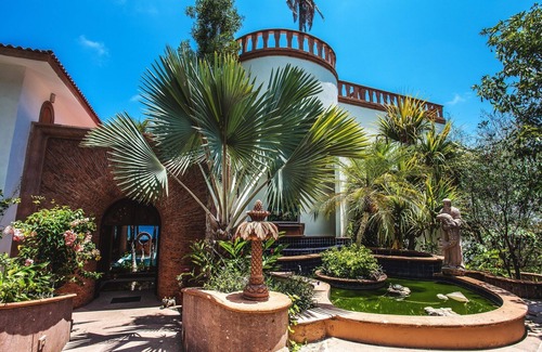 Amapas Villa | LUXURY 8750 SQ FT VILLA 5 BEDROOM 7 BATH WITH PREMIER LOCATION TO BEACH AND TOWN