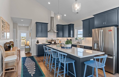 Sneads Ferry House | Luxury 8BR Ocean & Sound Views | Dog-Friendly | Pool Access