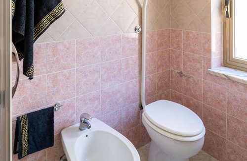 Strongoli Apartment | Luxury and Comfort in a Sea View Apartment