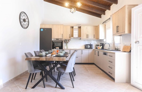 Chalikounas House | Luxury and Tranquility - Halicouna's Perfect Gem