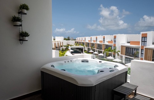 Punta Cana Apartment | Luxury apartment,3 minutes away from the beach,bar and rest and free electricity