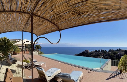 Taormina Apartment | luxury apartment 5 min from Taormina city centre