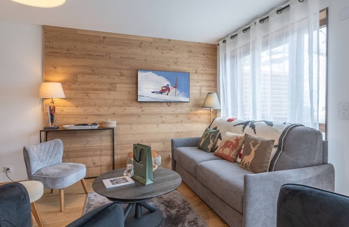 Eclose-Est Apartment | Luxury apartment, Alpe d'Huez center, 3 bedrooms, direct slope access, parking included