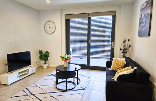 Epping Apartment | Luxury apartment, best of Sydney with easy access to everything.