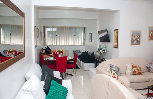 Copacabana Apartment | Luxury Apartment near the Beach, Renovated, Decorated and Furnished