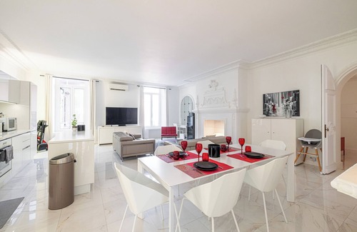 Jean-Medecin Apartment | Luxury Apartment BY Massena Square