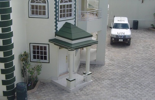 Petionville House | LUXURY APARTMENT "" "COMPLEX COMFORT" "" "- 12