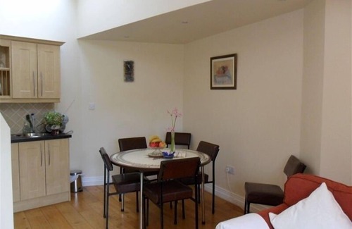 Rosscarbery Apartment | Luxury Apartment Charming Coastal Town/Rosscarbery on The Wild Atlantic W