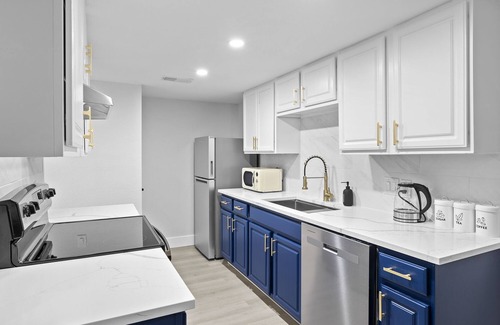 Riverside Apartment | Luxury Apartment In South Austin-6 MIN to Downtown